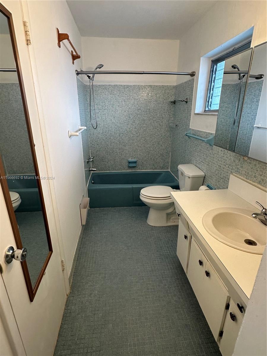 2300 Park Ln 306, Hollywood, Florida 33021, 1 Bedroom Bedrooms, ,1 BathroomBathrooms,Residential,For Sale,2300 Park Ln 306,A11566692