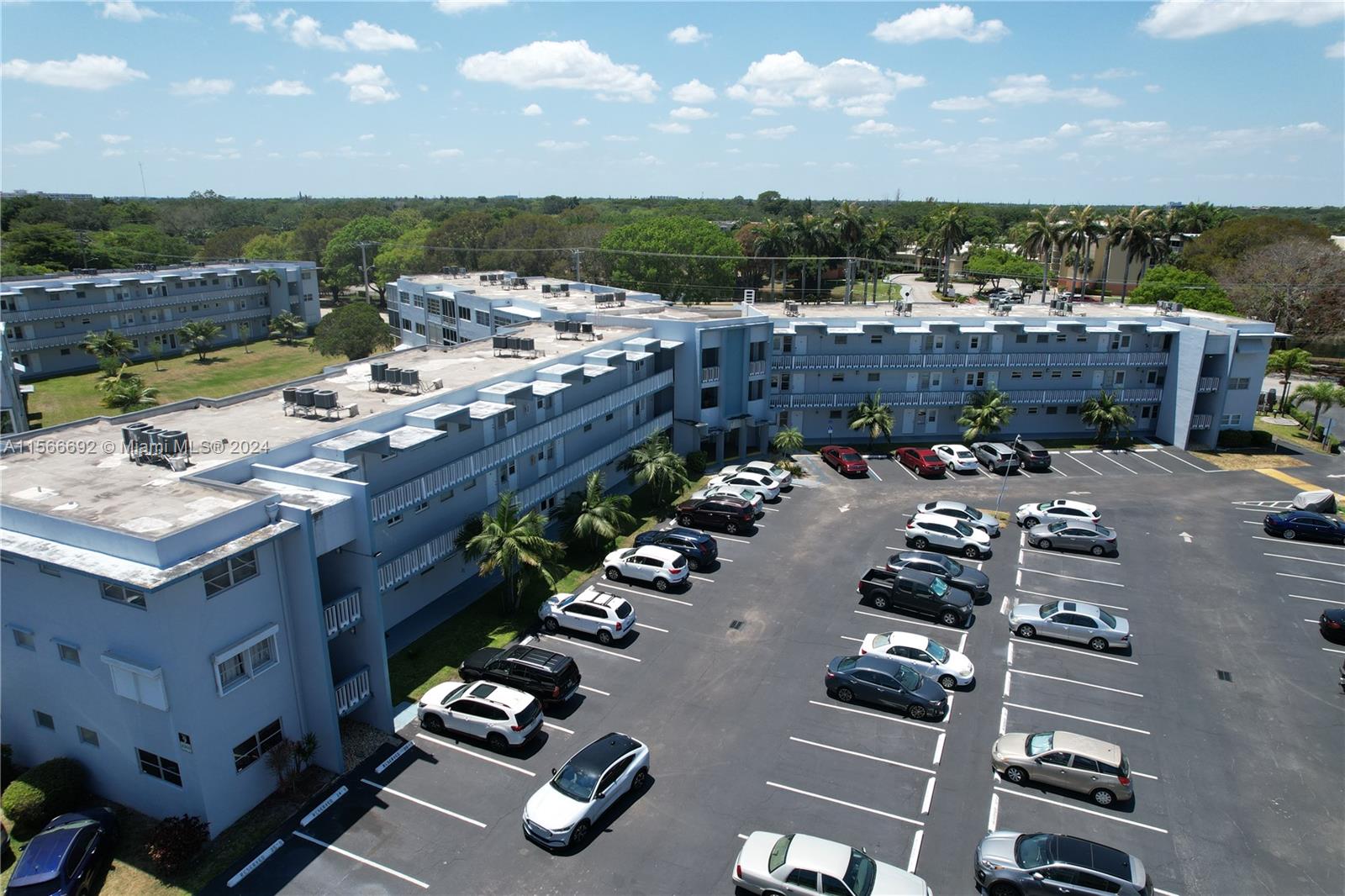 2300 Park Ln 306, Hollywood, Florida 33021, 1 Bedroom Bedrooms, ,1 BathroomBathrooms,Residential,For Sale,2300 Park Ln 306,A11566692