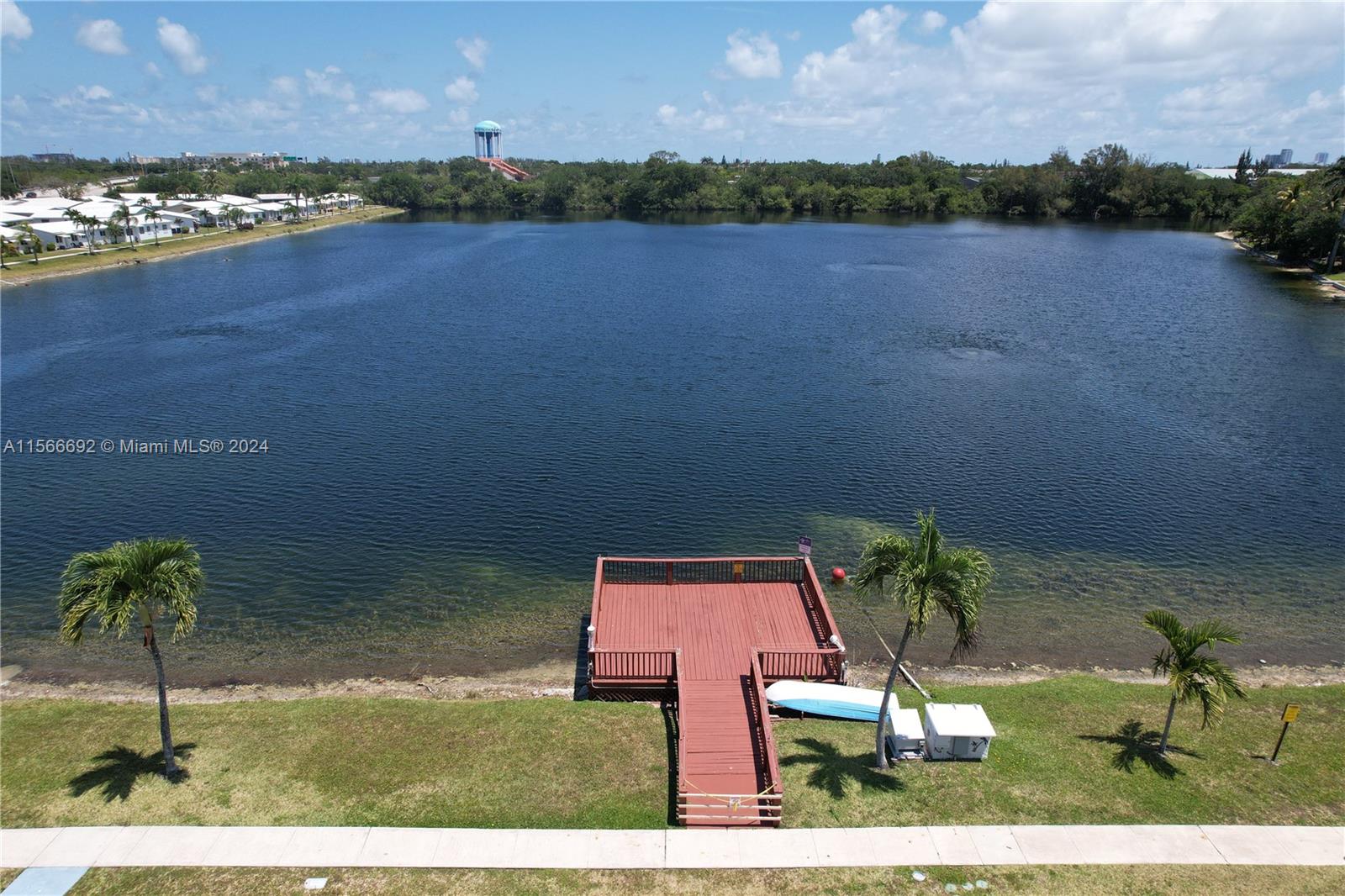 2300 Park Ln 306, Hollywood, Florida 33021, 1 Bedroom Bedrooms, ,1 BathroomBathrooms,Residential,For Sale,2300 Park Ln 306,A11566692
