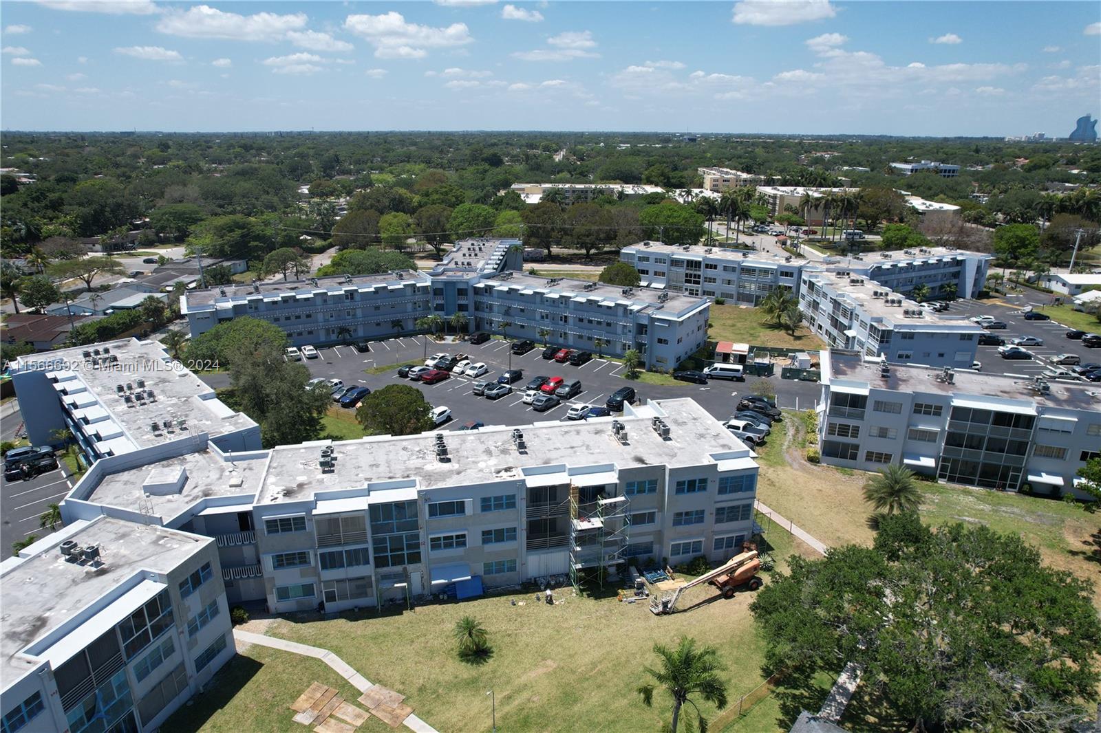 2300 Park Ln 306, Hollywood, Florida 33021, 1 Bedroom Bedrooms, ,1 BathroomBathrooms,Residential,For Sale,2300 Park Ln 306,A11566692