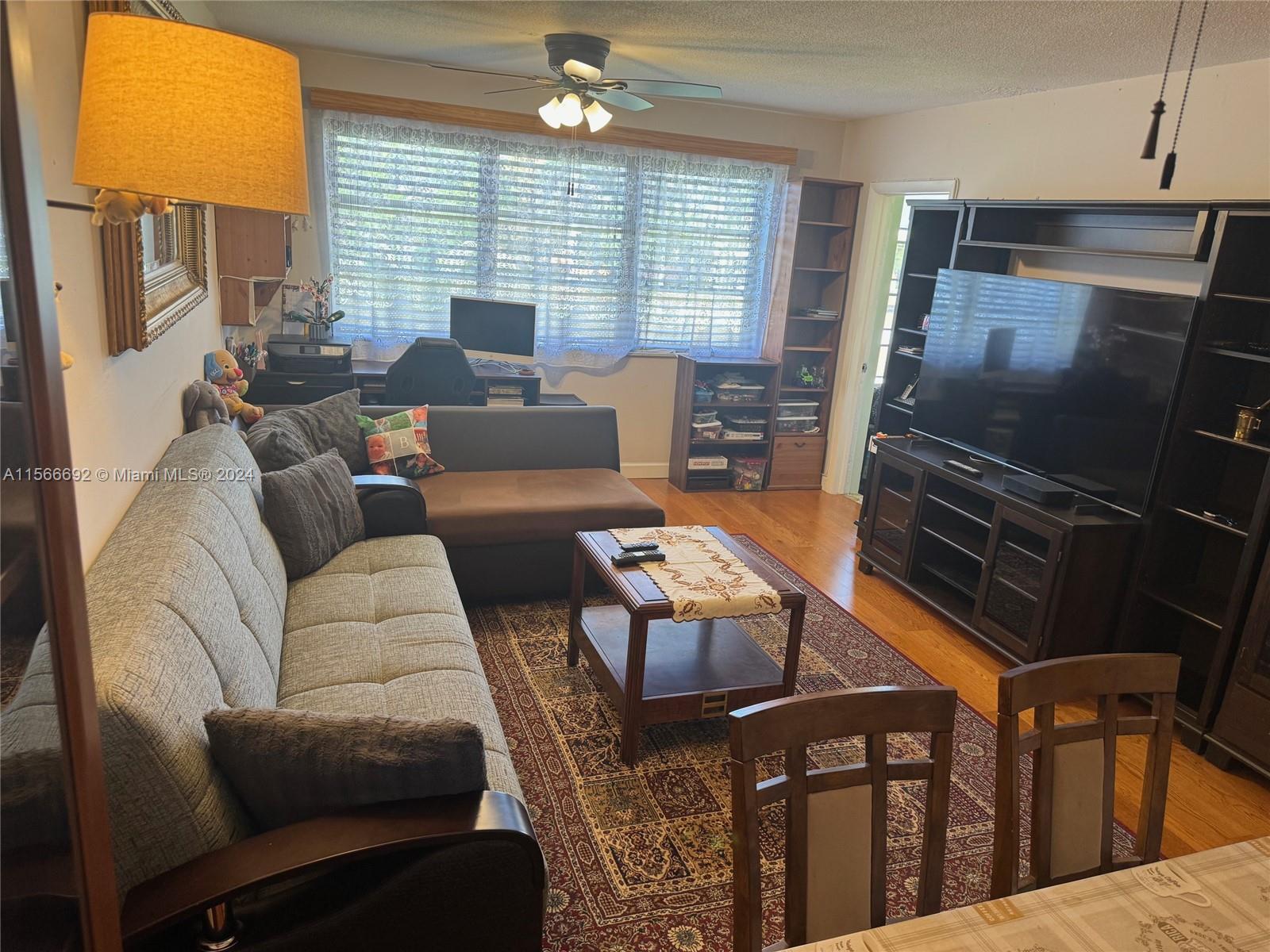 2300 Park Ln 306, Hollywood, Florida 33021, 1 Bedroom Bedrooms, ,1 BathroomBathrooms,Residential,For Sale,2300 Park Ln 306,A11566692