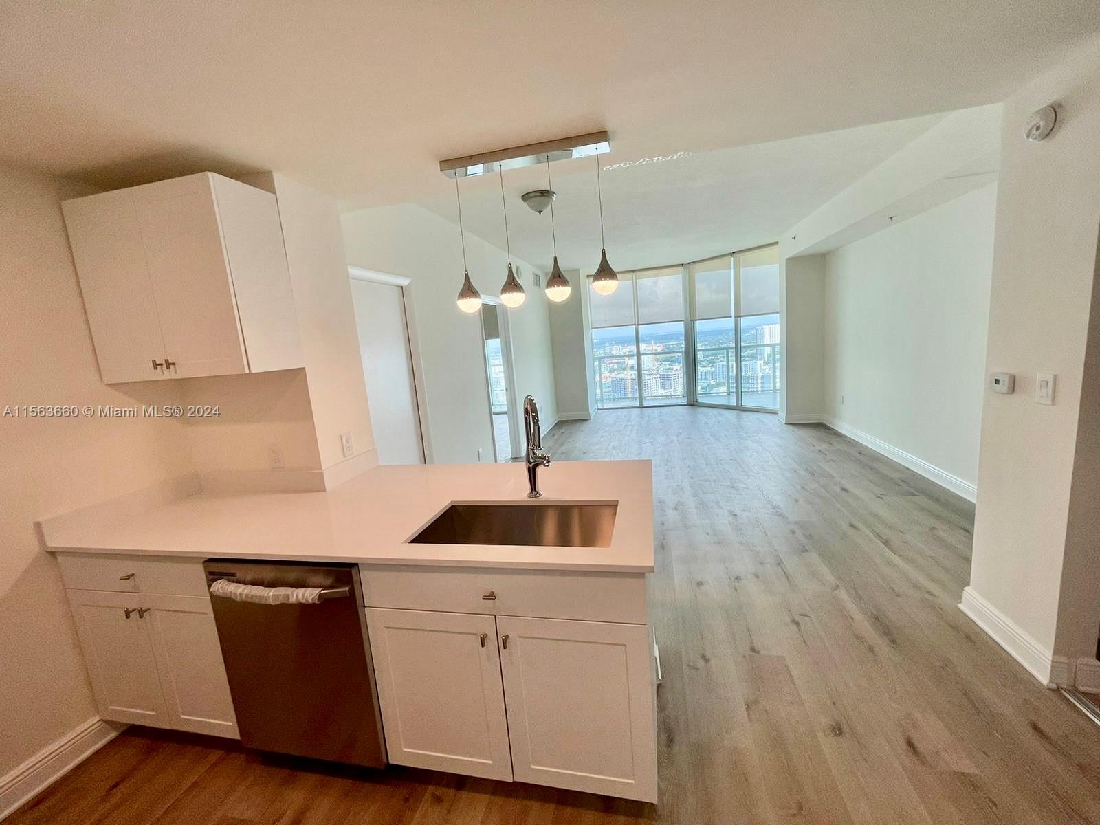 1900 N Bayshore Dr 3416, Miami, Florida 33132, 1 Bedroom Bedrooms, ,1 BathroomBathrooms,Residentiallease,For Rent,1900 N Bayshore Dr 3416,A11563660