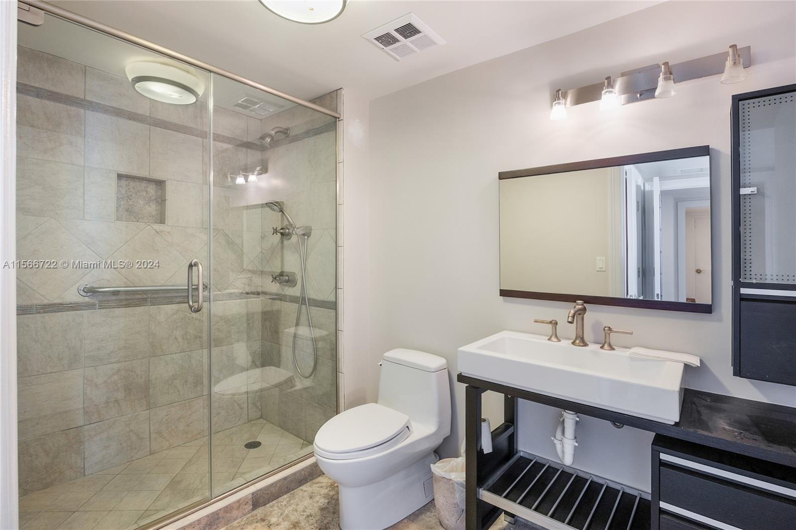 20201 E Country Club Dr 2210, Aventura, Florida 33180, 4 Bedrooms Bedrooms, ,4 BathroomsBathrooms,Residential,For Sale,20201 E Country Club Dr 2210,A11566722