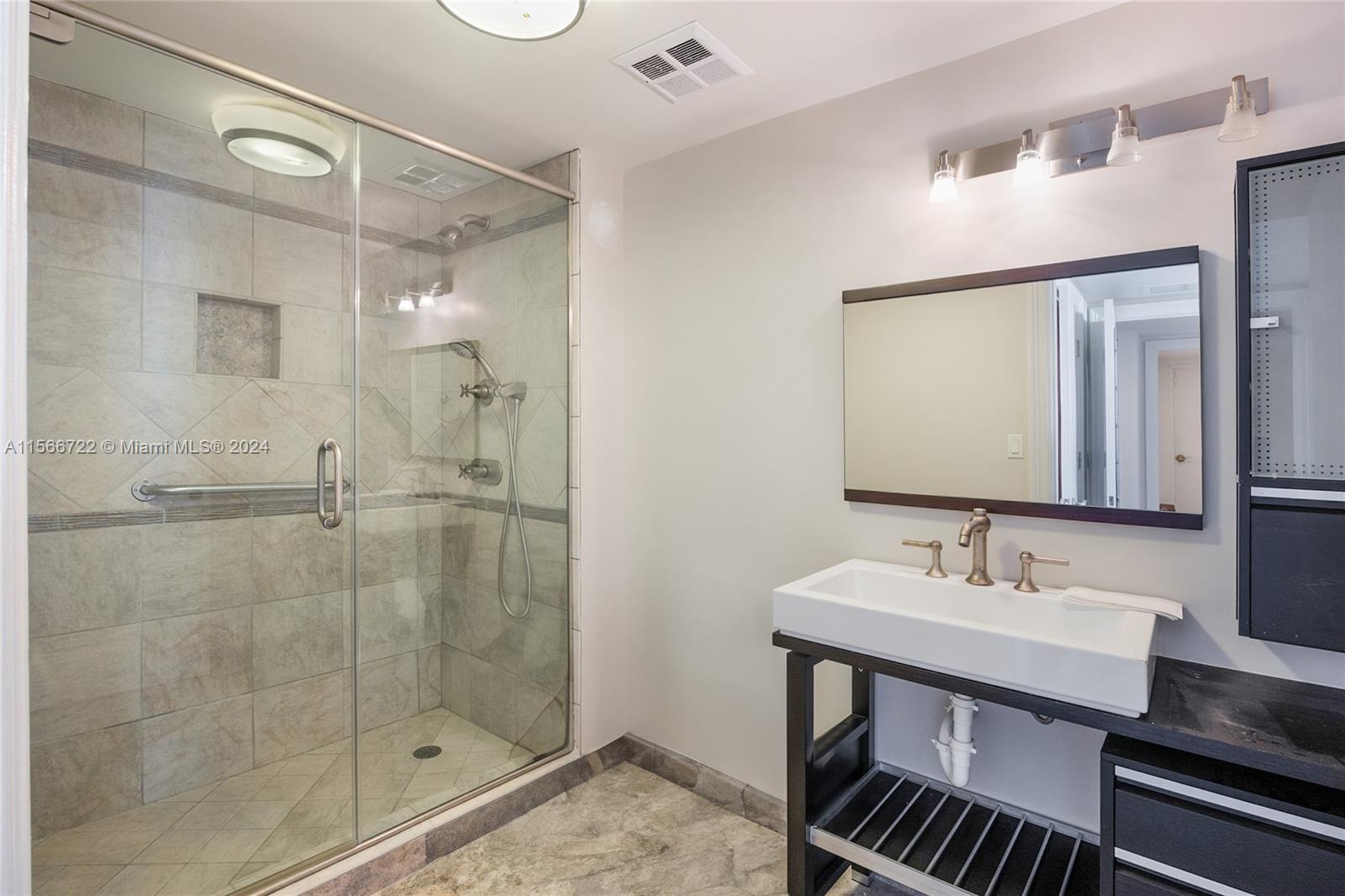 20201 E Country Club Dr 2210, Aventura, Florida 33180, 4 Bedrooms Bedrooms, ,4 BathroomsBathrooms,Residential,For Sale,20201 E Country Club Dr 2210,A11566722
