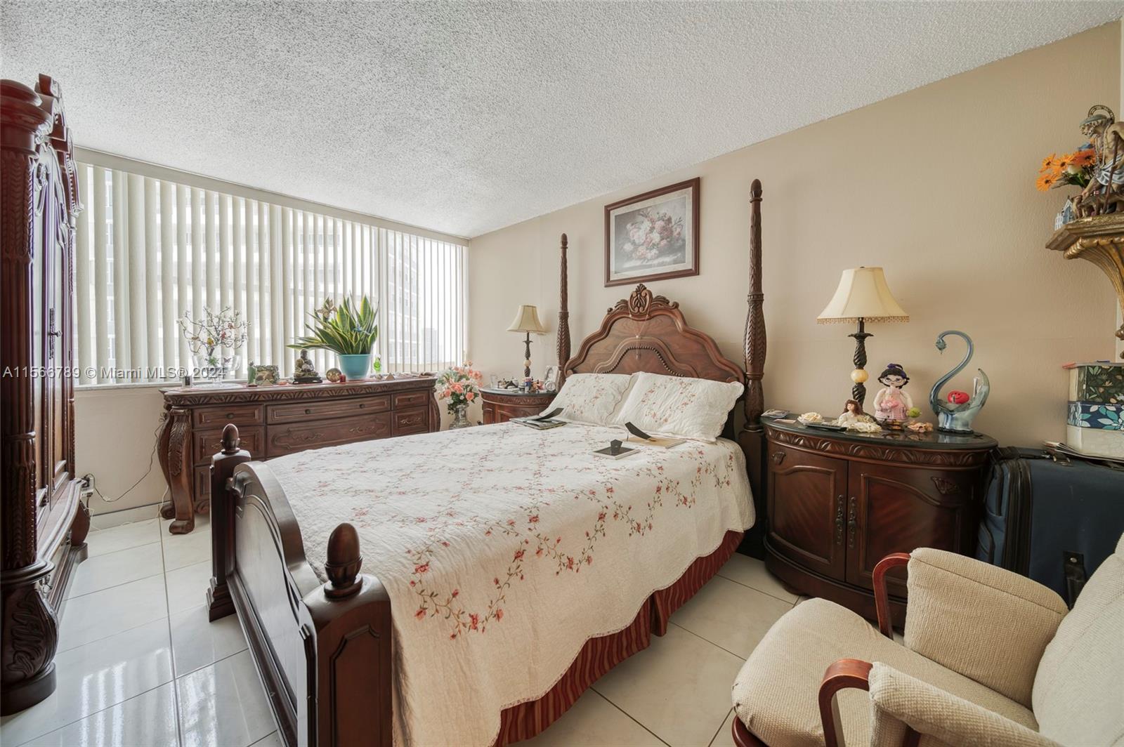 3140 S Ocean Dr 1002, Hallandale Beach, Florida 33009, 1 Bedroom Bedrooms, ,1 BathroomBathrooms,Residential,For Sale,3140 S Ocean Dr 1002,A11566789