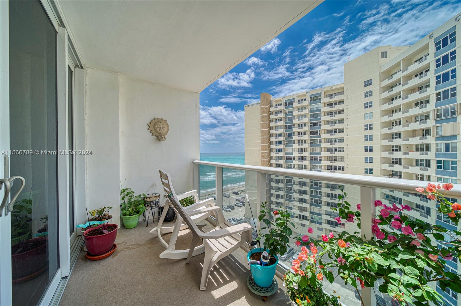 3140 S Ocean Dr 1002, Hallandale Beach, Florida 33009, 1 Bedroom Bedrooms, ,1 BathroomBathrooms,Residential,For Sale,3140 S Ocean Dr 1002,A11566789