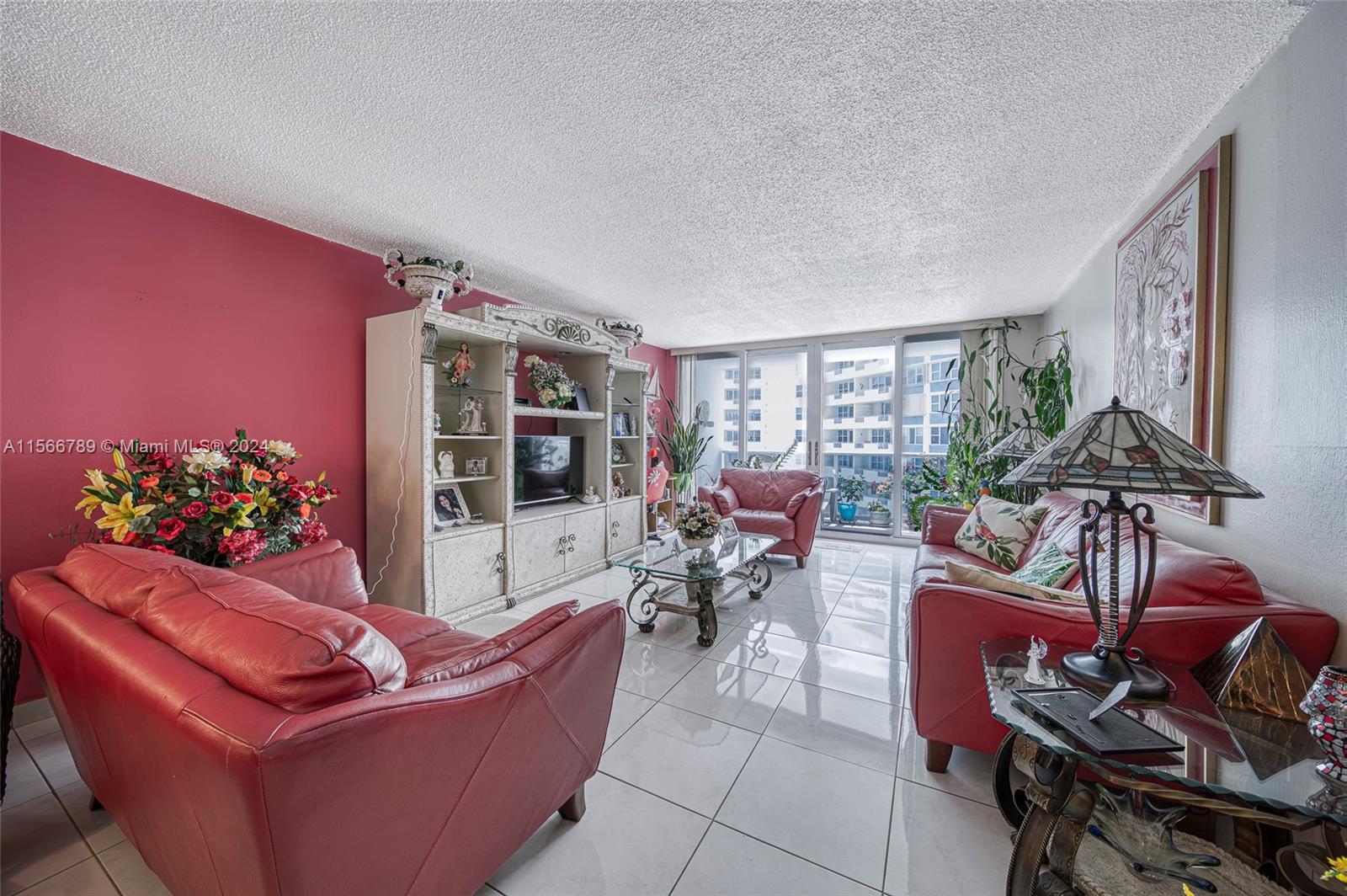 3140 S Ocean Dr 1002, Hallandale Beach, Florida 33009, 1 Bedroom Bedrooms, ,1 BathroomBathrooms,Residential,For Sale,3140 S Ocean Dr 1002,A11566789