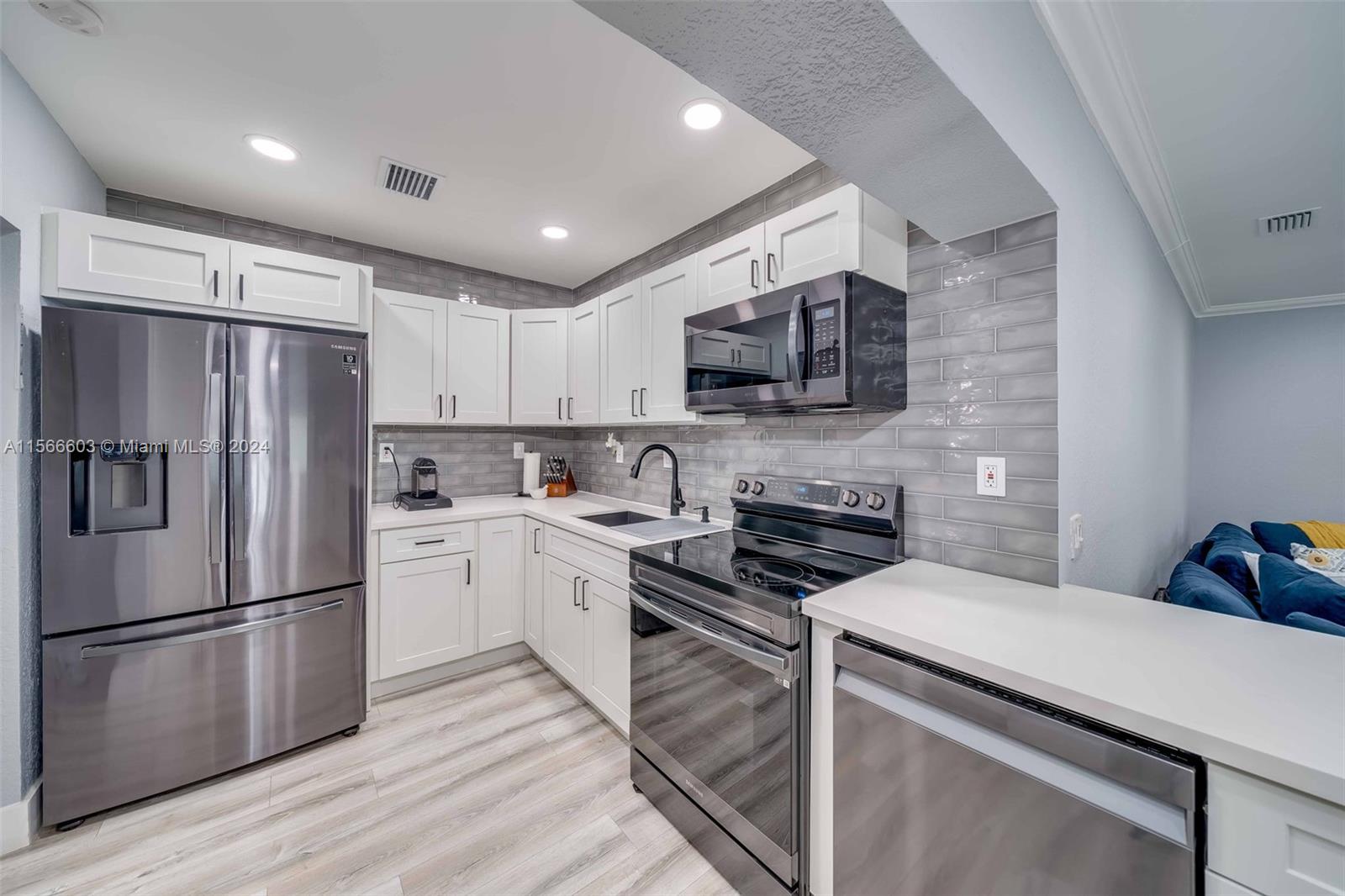 4926 SW 7th St, Miami, Florida 33134, 3 Bedrooms Bedrooms, ,2 BathroomsBathrooms,Residential,For Sale,4926 SW 7th St,A11566603