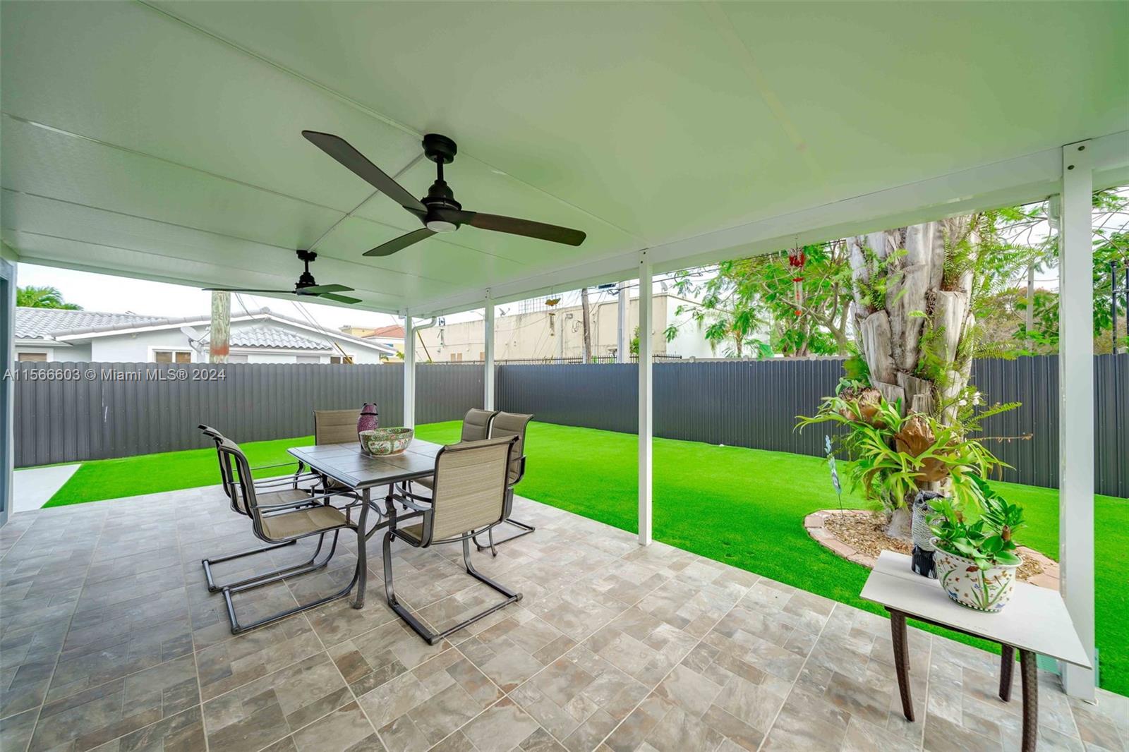 4926 SW 7th St, Miami, Florida 33134, 3 Bedrooms Bedrooms, ,2 BathroomsBathrooms,Residential,For Sale,4926 SW 7th St,A11566603