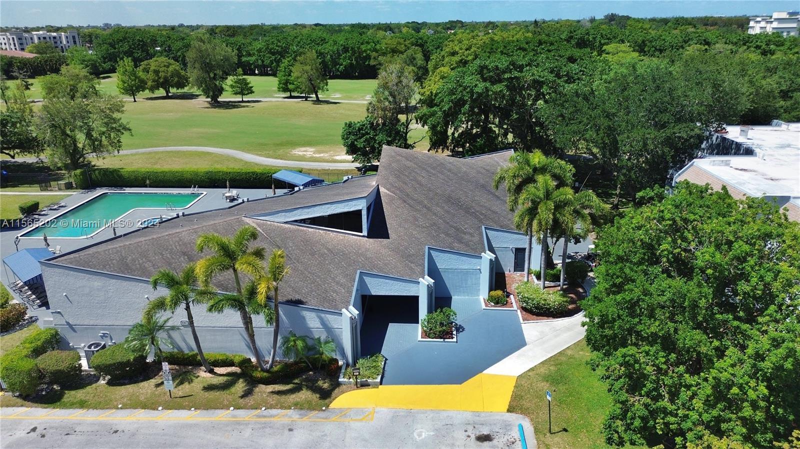 8351 Sands Point Blvd A302, Tamarac, Florida 33321, 2 Bedrooms Bedrooms, ,2 BathroomsBathrooms,Residential,For Sale,8351 Sands Point Blvd A302,A11565202