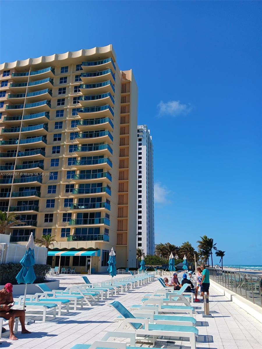 2501 S Ocean Dr 1210, Hollywood, Florida 33019, 2 Bedrooms Bedrooms, ,2 BathroomsBathrooms,Residentiallease,For Rent,2501 S Ocean Dr 1210,A11566767