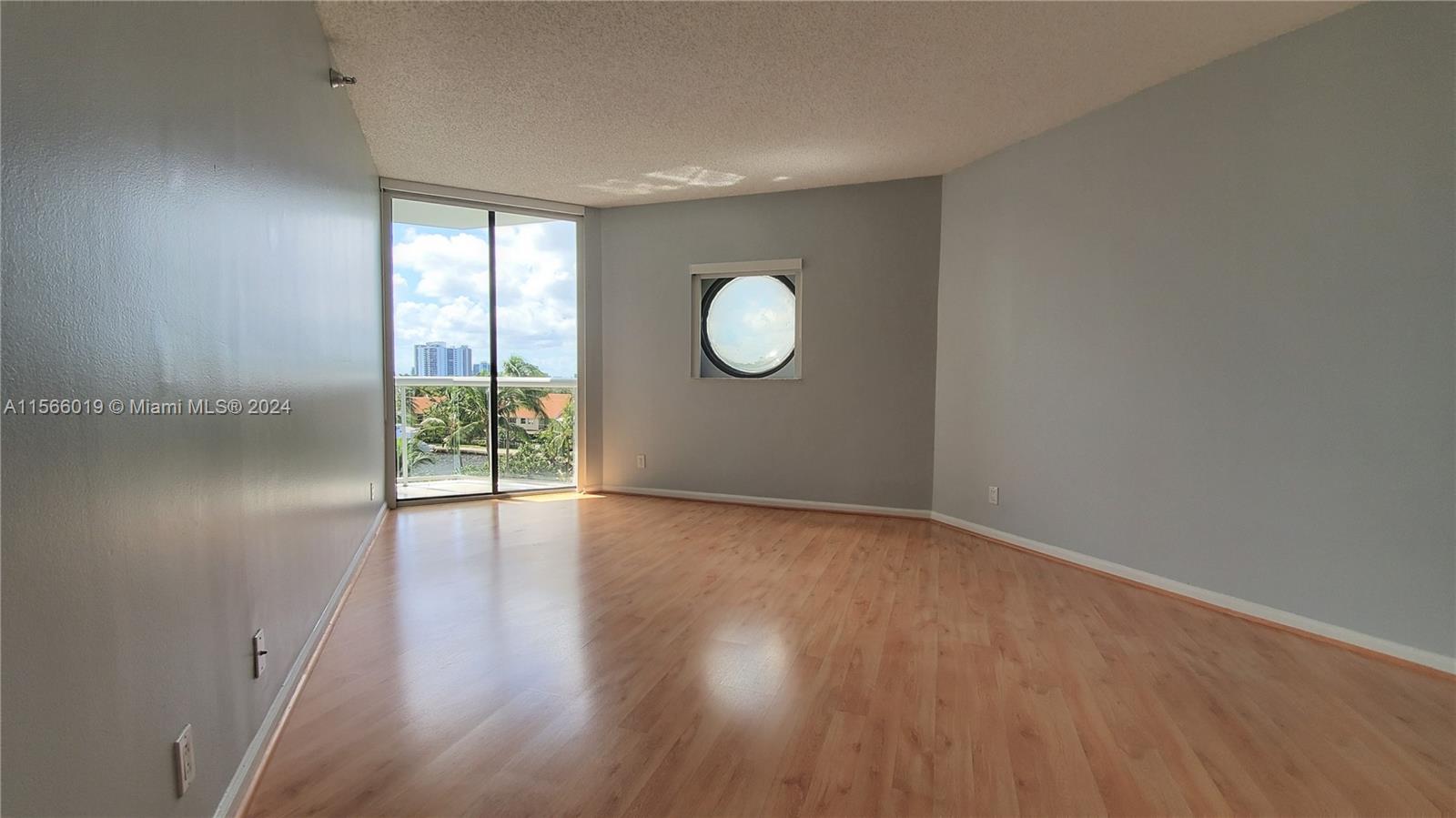 3610 Yacht Club Dr 510, Aventura, Florida 33180, 2 Bedrooms Bedrooms, ,2 BathroomsBathrooms,Residentiallease,For Rent,3610 Yacht Club Dr 510,A11566019