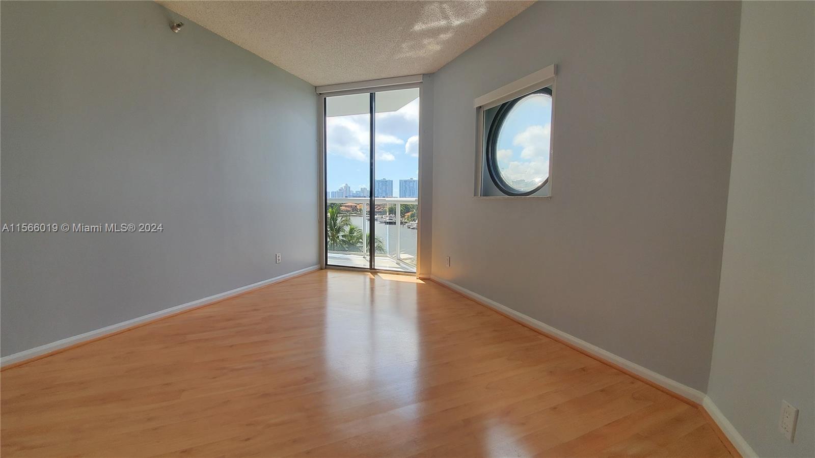 3610 Yacht Club Dr 510, Aventura, Florida 33180, 2 Bedrooms Bedrooms, ,2 BathroomsBathrooms,Residentiallease,For Rent,3610 Yacht Club Dr 510,A11566019