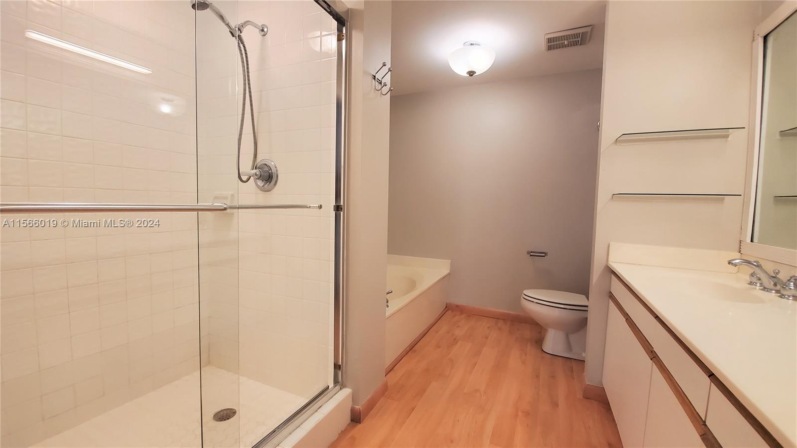 3610 Yacht Club Dr 510, Aventura, Florida 33180, 2 Bedrooms Bedrooms, ,2 BathroomsBathrooms,Residentiallease,For Rent,3610 Yacht Club Dr 510,A11566019