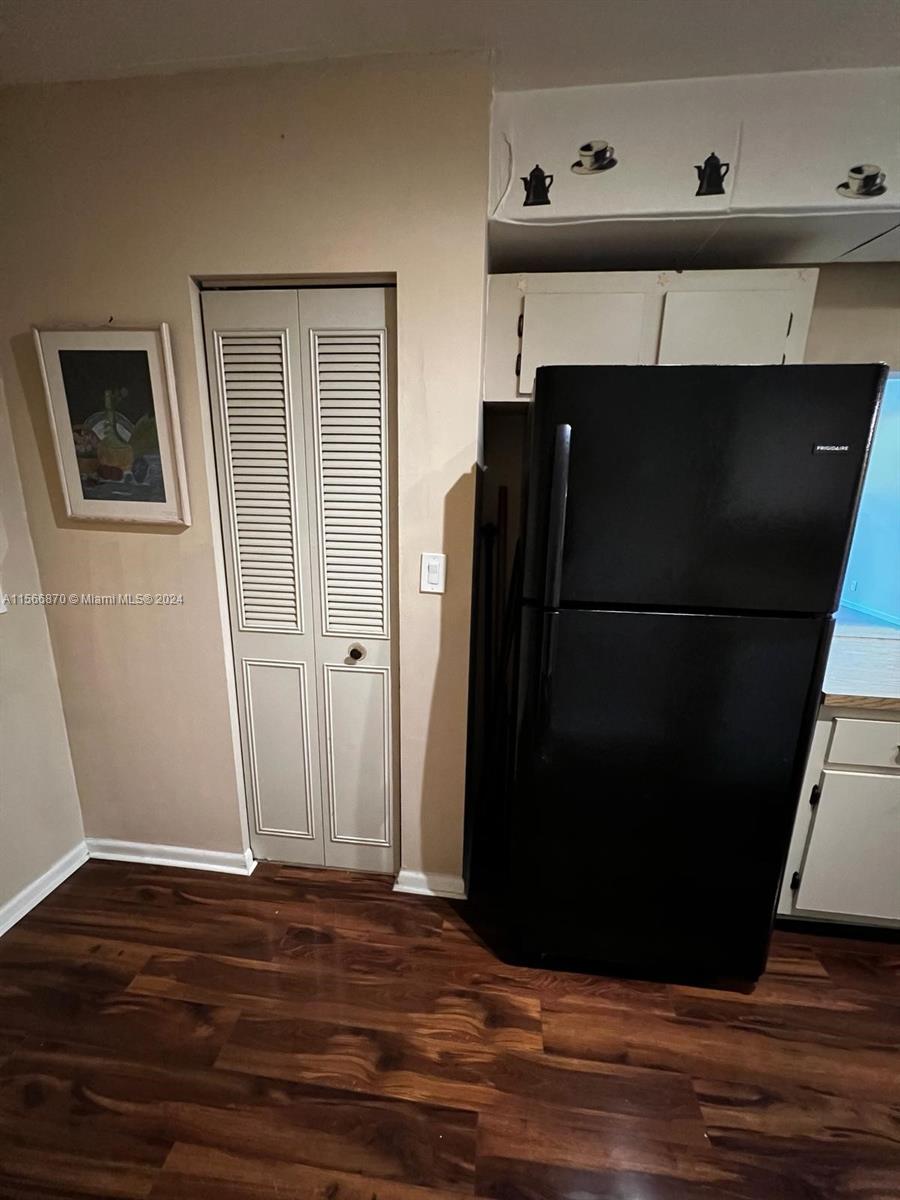 1301 NE 7th St 112, Hallandale Beach, Florida 33009, 2 Bedrooms Bedrooms, ,2 BathroomsBathrooms,Residentiallease,For Rent,1301 NE 7th St 112,A11566870