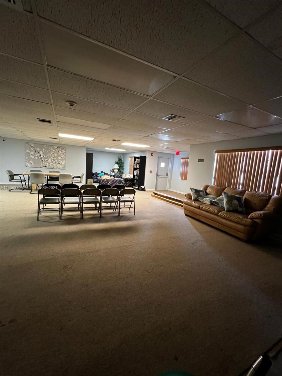 1301 NE 7th St 112, Hallandale Beach, Florida 33009, 2 Bedrooms Bedrooms, ,2 BathroomsBathrooms,Residentiallease,For Rent,1301 NE 7th St 112,A11566870