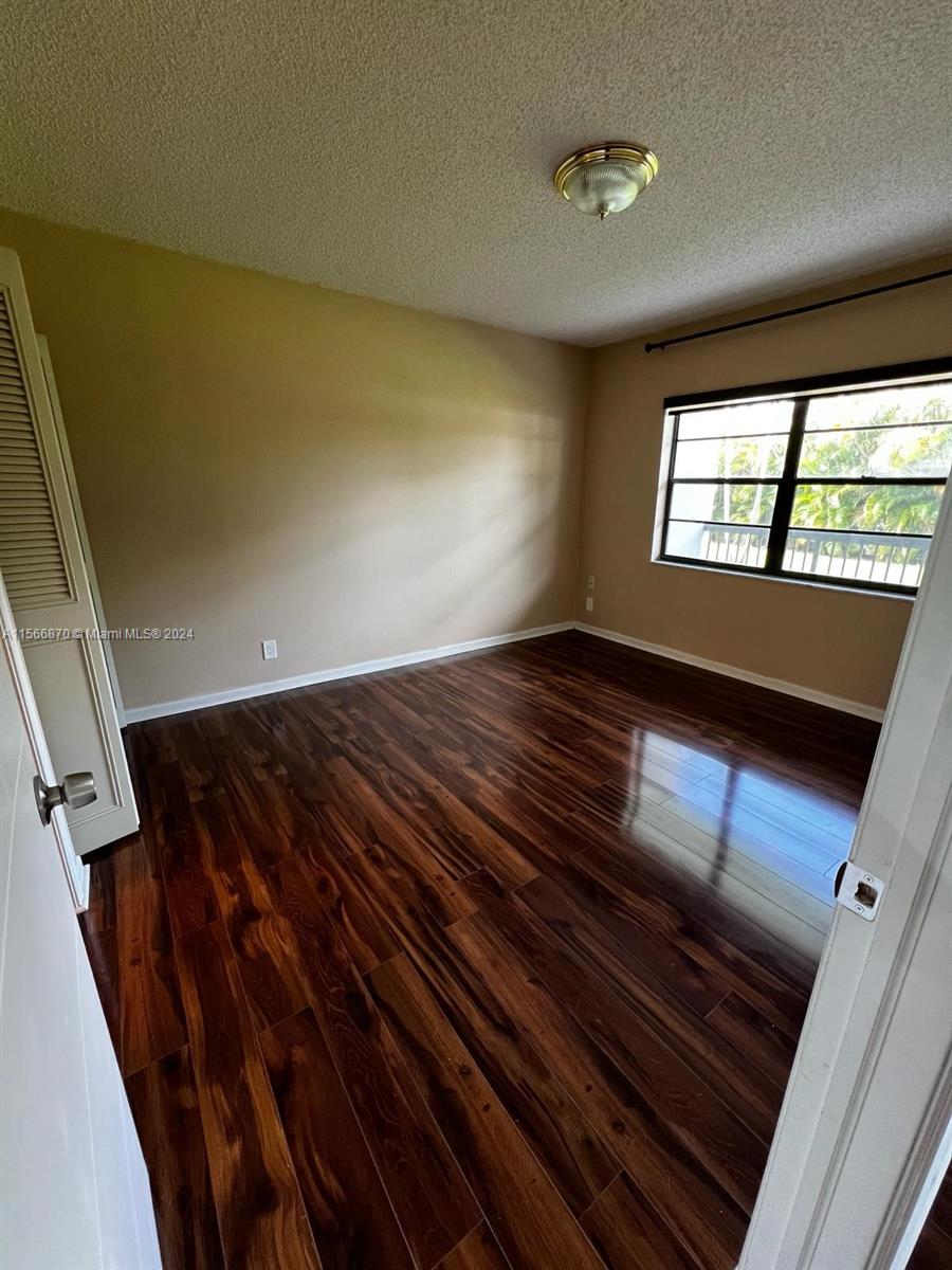 1301 NE 7th St 112, Hallandale Beach, Florida 33009, 2 Bedrooms Bedrooms, ,2 BathroomsBathrooms,Residentiallease,For Rent,1301 NE 7th St 112,A11566870