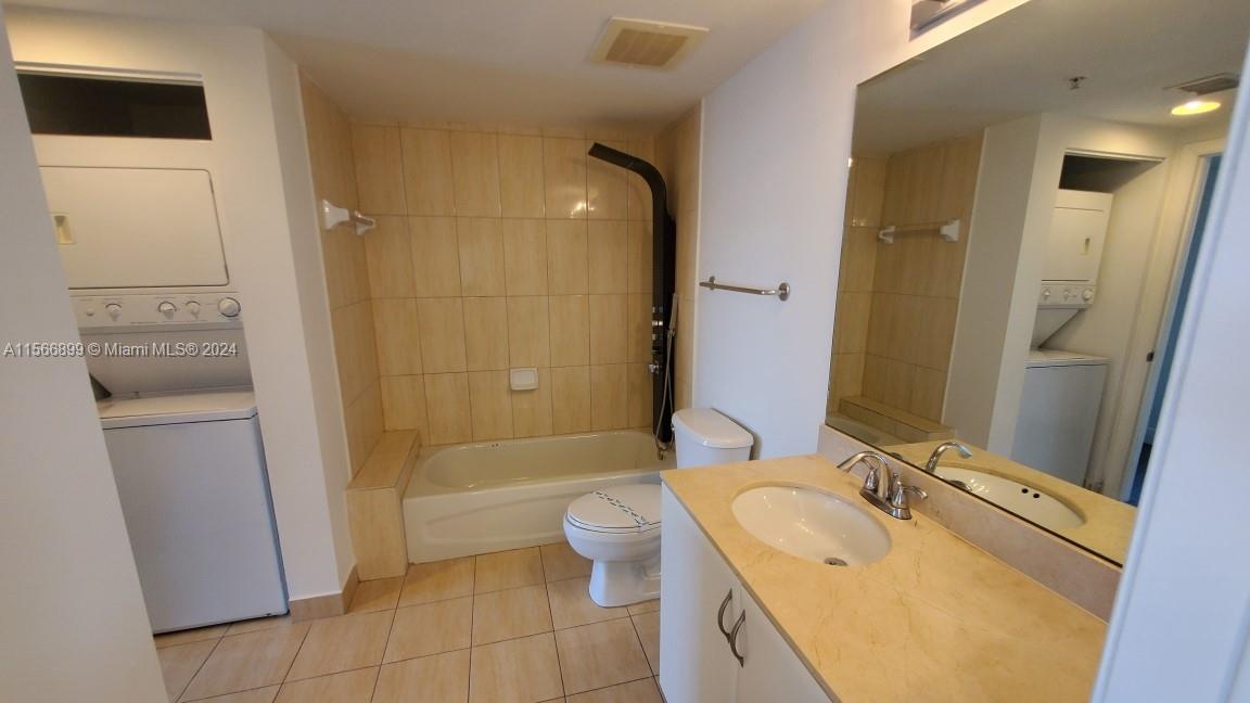 1750 N Bayshore Dr 3904, Miami, Florida 33132, 1 Bedroom Bedrooms, ,1 BathroomBathrooms,Residentiallease,For Rent,1750 N Bayshore Dr 3904,A11566899