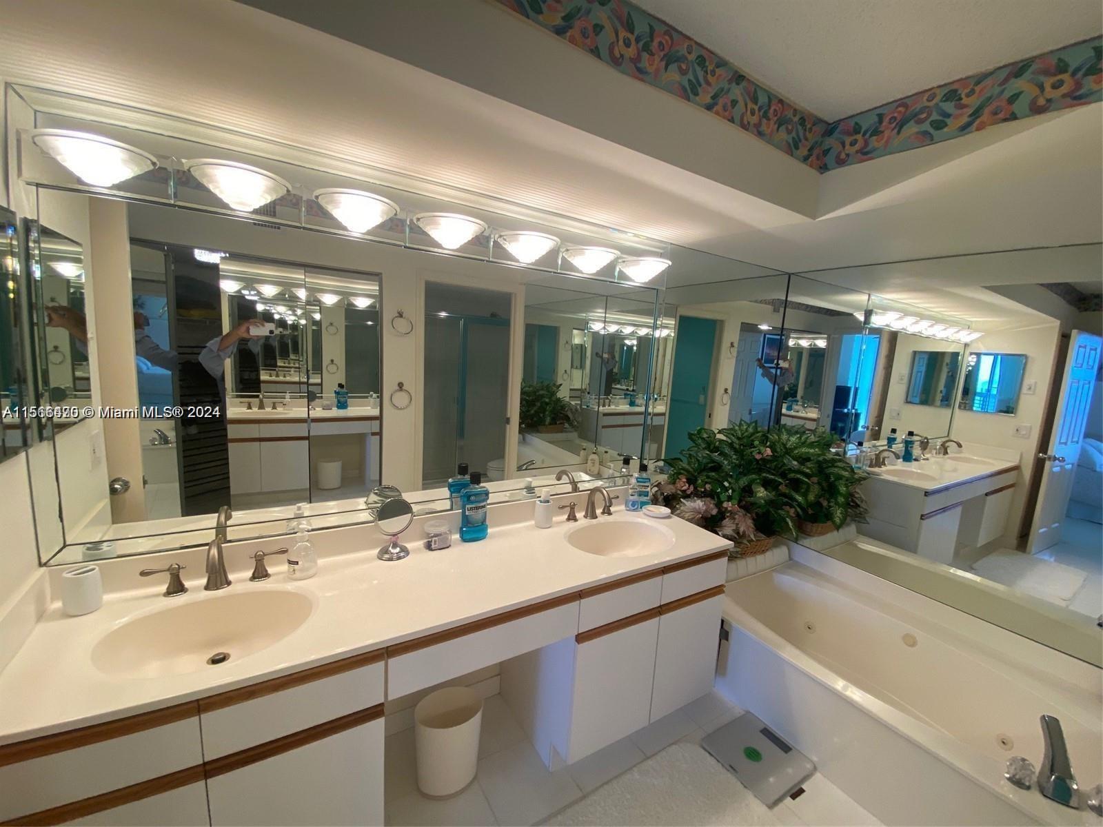 3500 Mystic Pointe Dr LPH7, Aventura, Florida 33180, 2 Bedrooms Bedrooms, ,2 BathroomsBathrooms,Residentiallease,For Rent,3500 Mystic Pointe Dr LPH7,A11566470