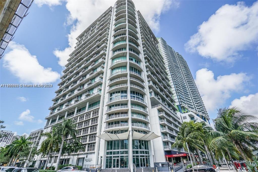 Loft style 1 bedroom in the heart of Brickell (unfurnished) This residence, located in the heart of Brickell has wood floors, a wall divider for the bedroom for added privacy, modern kitchen with SS appliances, washer and dryer inside the unit and a spacious balcony to enjoy the beautiful view of the city and a glimpse of the Bay, perfect to enjoy the city life. Neo Vertika is an upscale and full-service building with concierge service 24/7, valet parking available for guests, full gym and amazing pool. Just one block from Brickell City Center, right by the Metro-mover and walking distance to all you need for a City Center Lifestyle.