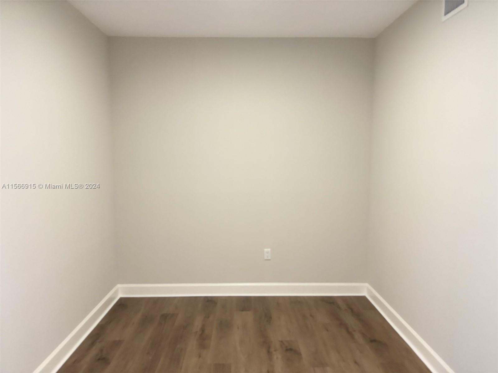 1300 Ponce De Leon Blvd 610, Coral Gables, Florida 33134, 1 Bedroom Bedrooms, ,1 BathroomBathrooms,Residentiallease,For Rent,1300 Ponce De Leon Blvd 610,A11566915