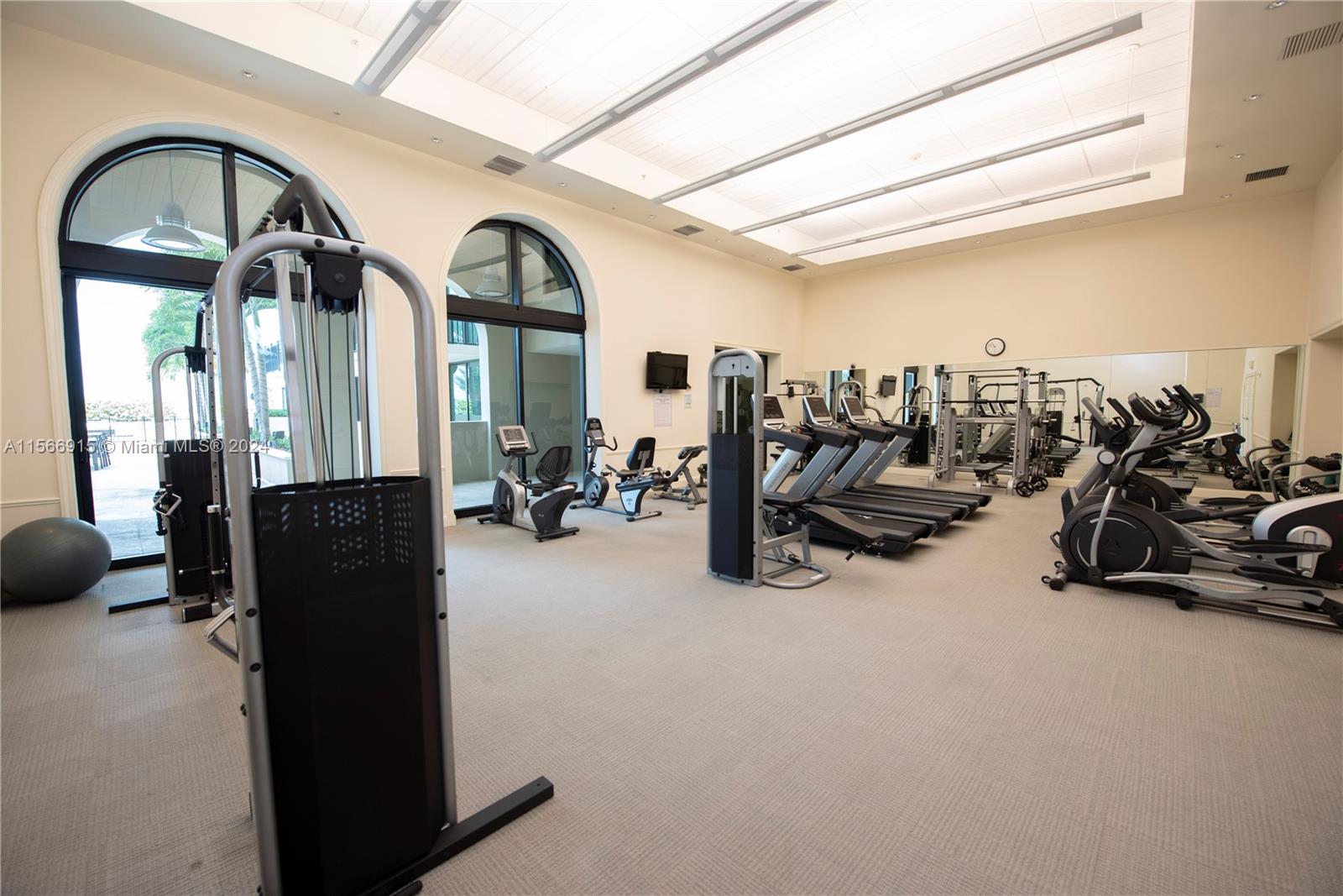 1300 Ponce De Leon Blvd 610, Coral Gables, Florida 33134, 1 Bedroom Bedrooms, ,1 BathroomBathrooms,Residentiallease,For Rent,1300 Ponce De Leon Blvd 610,A11566915