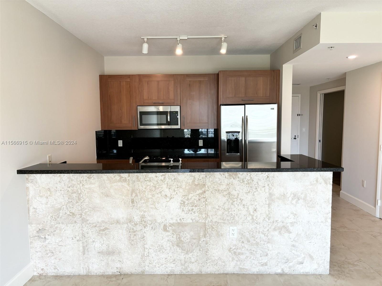 1300 Ponce De Leon Blvd 610, Coral Gables, Florida 33134, 1 Bedroom Bedrooms, ,1 BathroomBathrooms,Residentiallease,For Rent,1300 Ponce De Leon Blvd 610,A11566915
