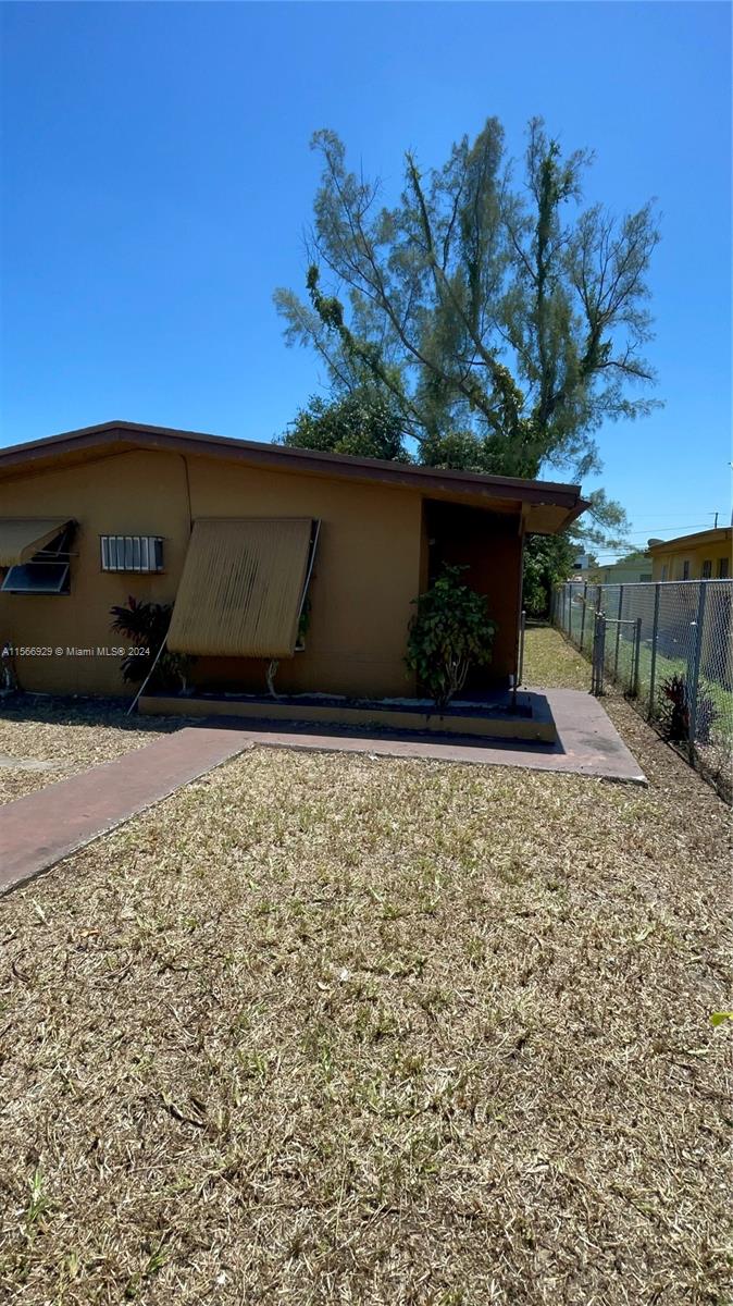 2946 NW 47th St  For Sale A11566929, FL