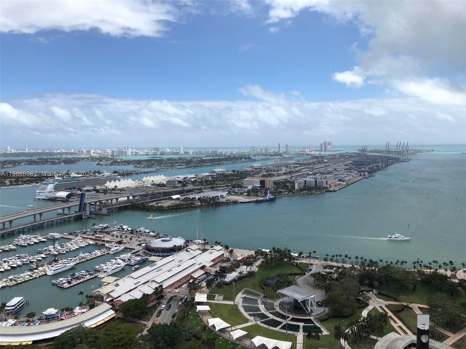 253 NE 2nd St 4207, Miami, Florida 33132, 2 Bedrooms Bedrooms, ,2 BathroomsBathrooms,Residentiallease,For Rent,253 NE 2nd St 4207,A11566808