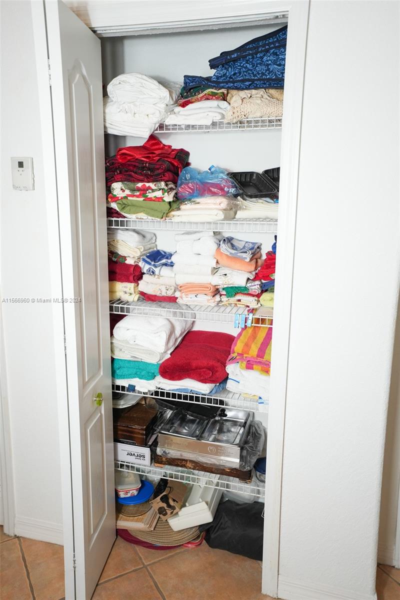 5142 SW 157th Ct, Miami, Florida 33185, 3 Bedrooms Bedrooms, ,2 BathroomsBathrooms,Residential,For Sale,5142 SW 157th Ct,A11566960