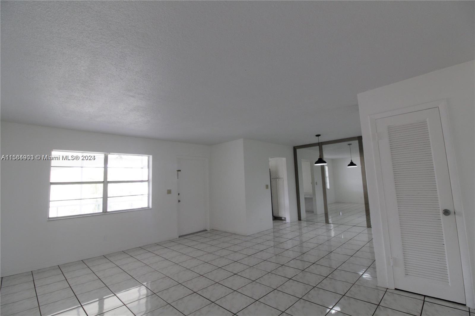 580 Egret Dr 302, Hallandale Beach, Florida 33009, 2 Bedrooms Bedrooms, ,2 BathroomsBathrooms,Residential,For Sale,580 Egret Dr 302,A11564903