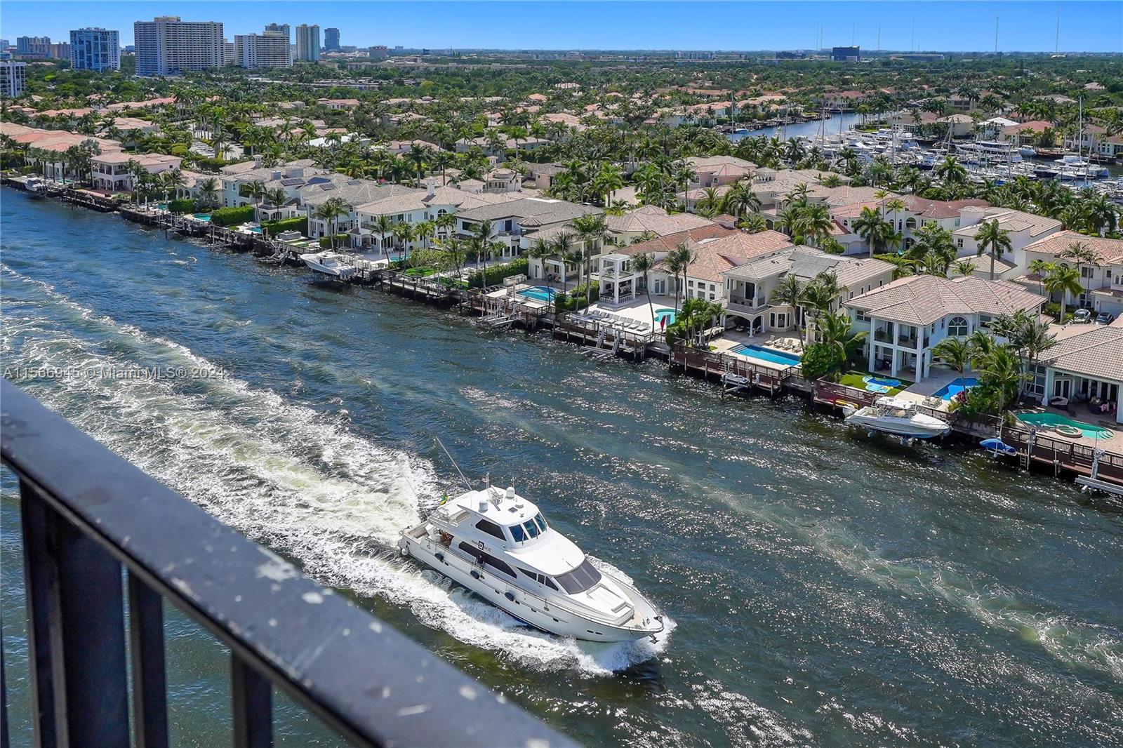 1400 S Ocean Dr 1605, Hollywood, Florida 33019, 1 Bedroom Bedrooms, ,1 BathroomBathrooms,Residential,For Sale,1400 S Ocean Dr 1605,A11566945