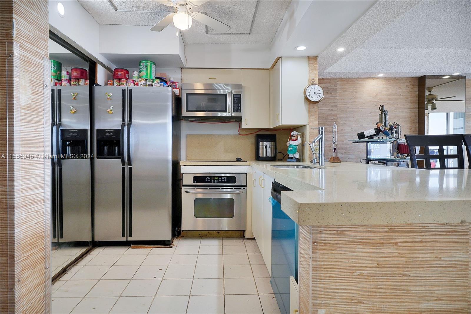 1400 S Ocean Dr 1605, Hollywood, Florida 33019, 1 Bedroom Bedrooms, ,1 BathroomBathrooms,Residential,For Sale,1400 S Ocean Dr 1605,A11566945