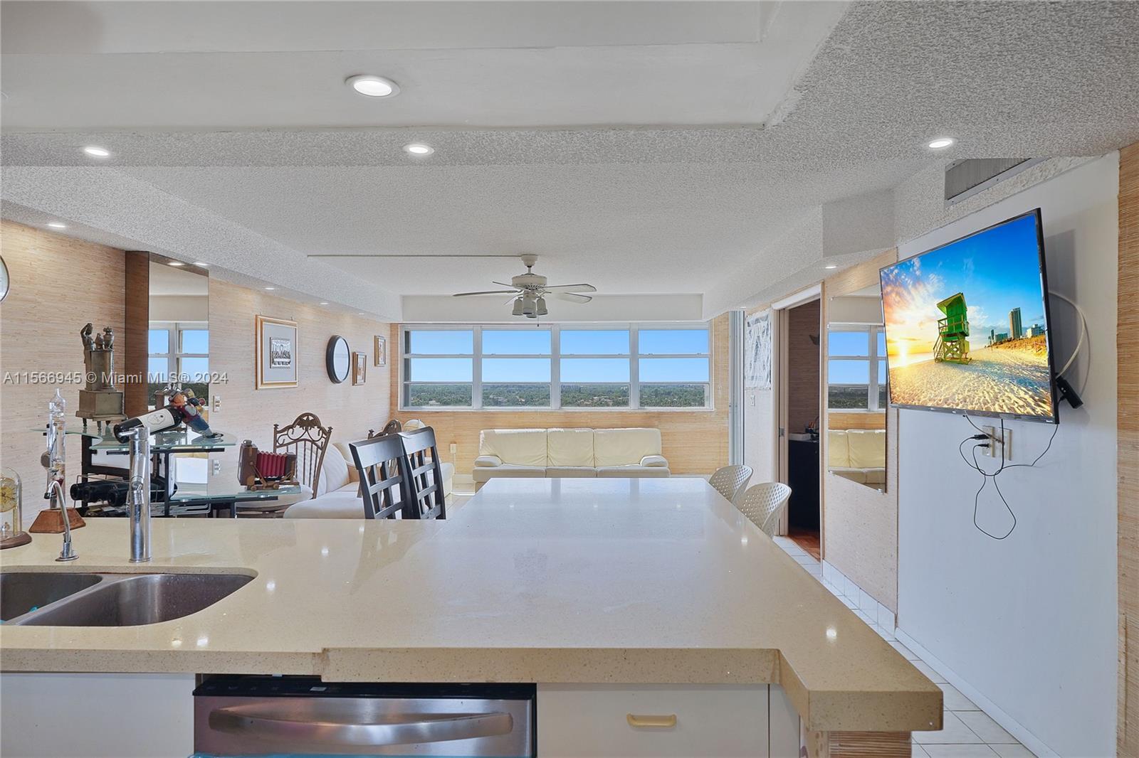 1400 S Ocean Dr 1605, Hollywood, Florida 33019, 1 Bedroom Bedrooms, ,1 BathroomBathrooms,Residential,For Sale,1400 S Ocean Dr 1605,A11566945