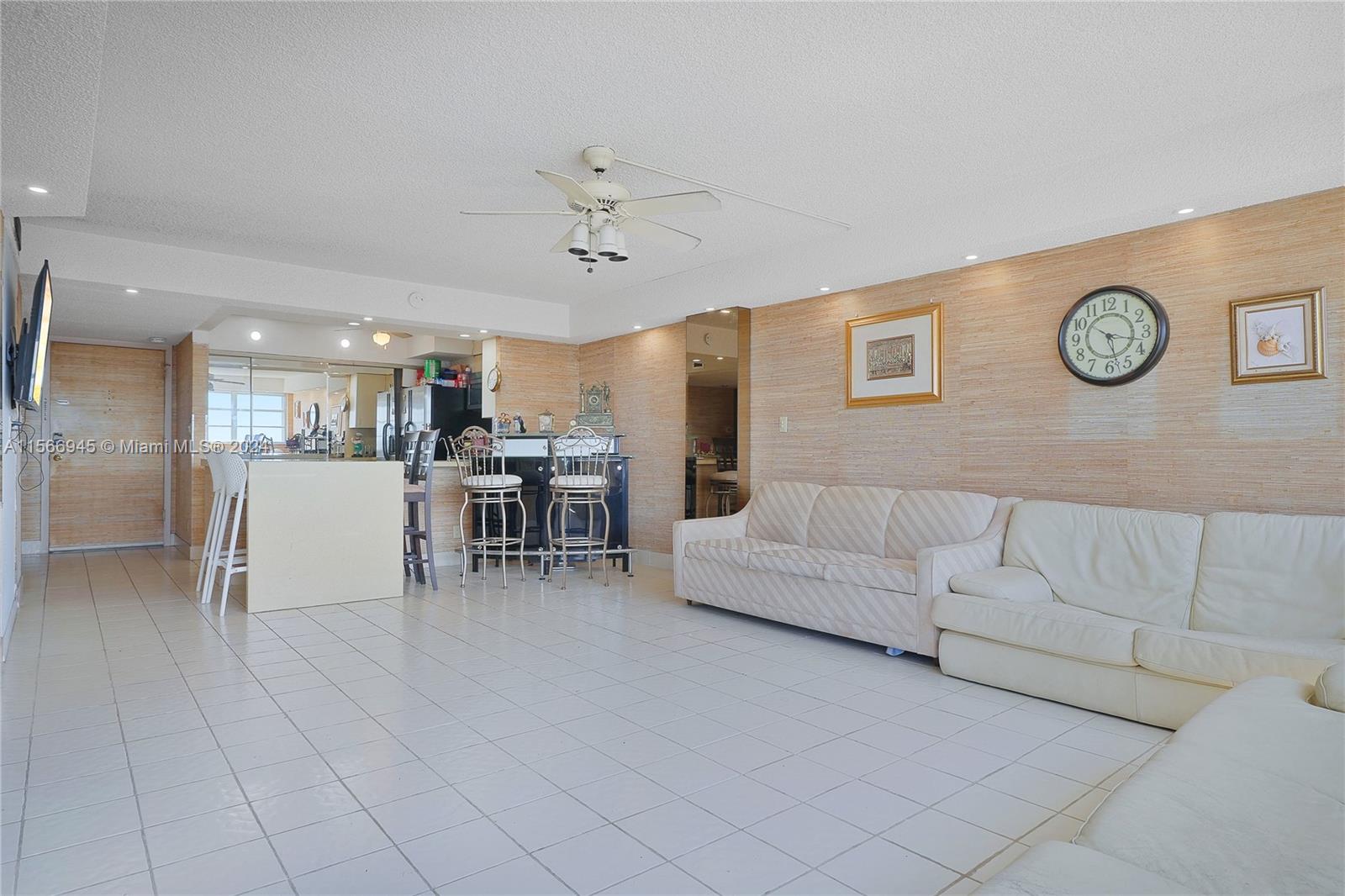 1400 S Ocean Dr 1605, Hollywood, Florida 33019, 1 Bedroom Bedrooms, ,1 BathroomBathrooms,Residential,For Sale,1400 S Ocean Dr 1605,A11566945