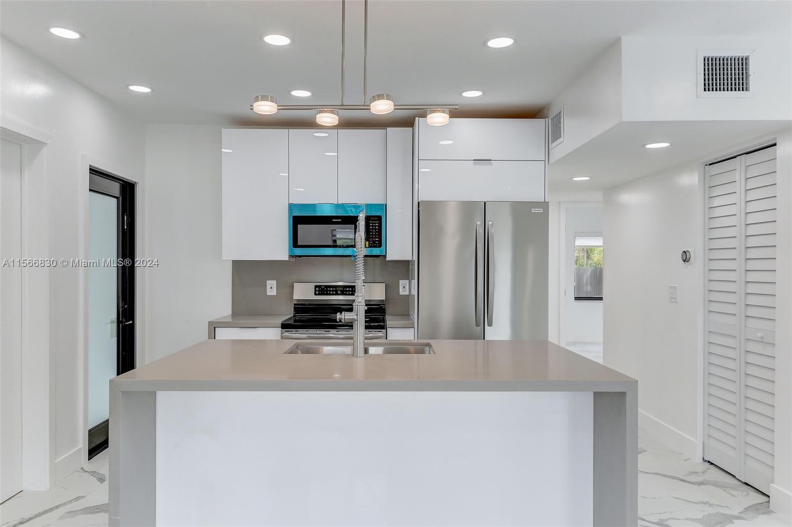 151 SW 52nd Ct, Miami, Florida 33134, 3 Bedrooms Bedrooms, ,1 BathroomBathrooms,Residential,For Sale,151 SW 52nd Ct,A11566830