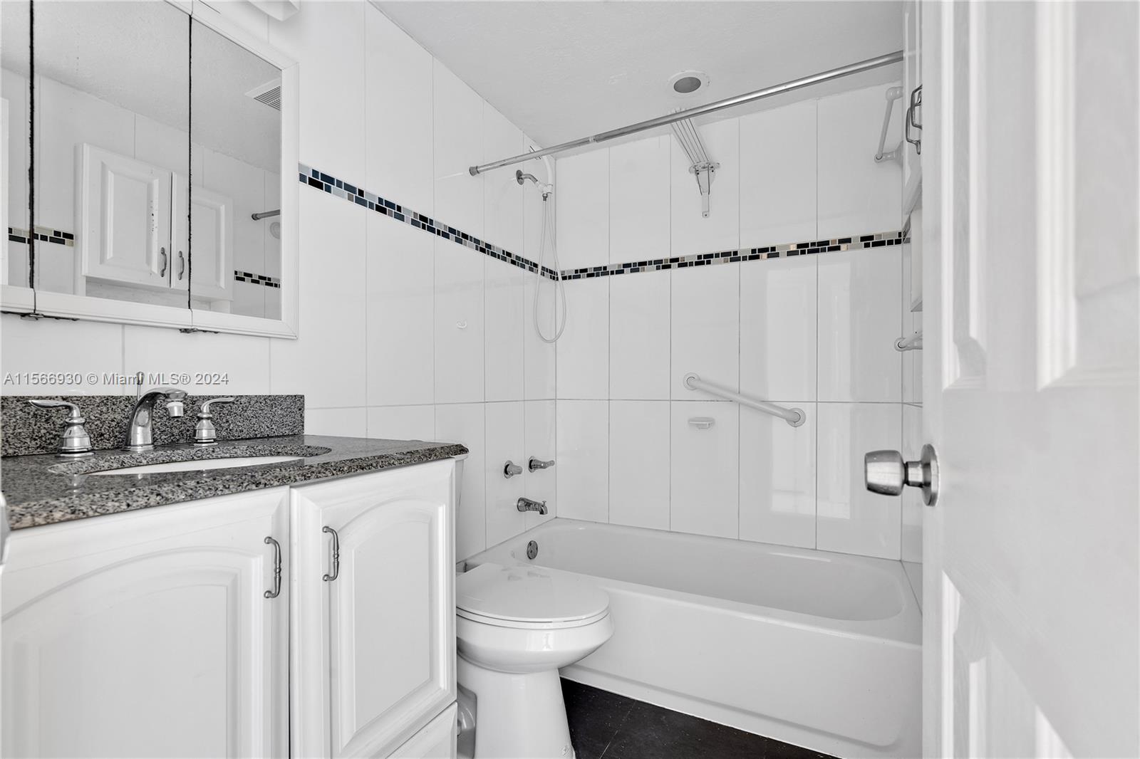 15610 NE 6th Ave 5C, Miami, Florida 33162, 1 Bedroom Bedrooms, ,1 BathroomBathrooms,Residential,For Sale,15610 NE 6th Ave 5C,A11566930