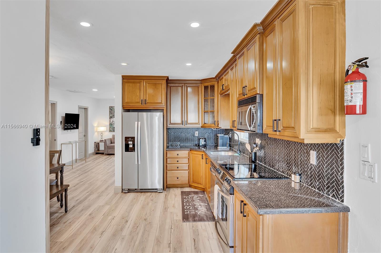 1209 NE 2nd St House, Fort Lauderdale, Florida 33301, 3 Bedrooms Bedrooms, ,2 BathroomsBathrooms,Residentiallease,For Rent,1209 NE 2nd St House,A11566940