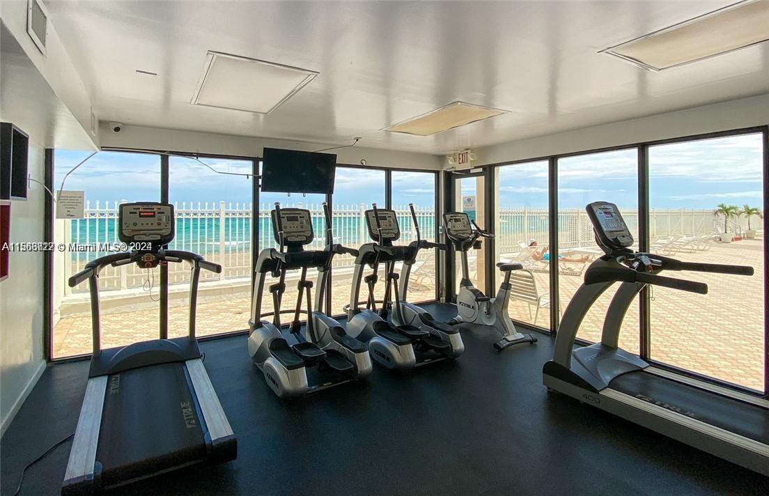 3505 S Ocean Dr 401, Hollywood, Florida 33019, 2 Bedrooms Bedrooms, ,2 BathroomsBathrooms,Residentiallease,For Rent,3505 S Ocean Dr 401,A11566712