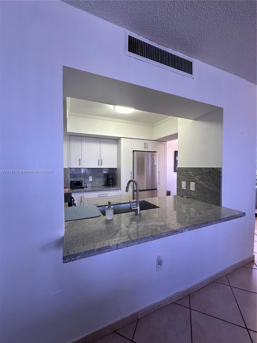 3505 S Ocean Dr 401, Hollywood, Florida 33019, 2 Bedrooms Bedrooms, ,2 BathroomsBathrooms,Residentiallease,For Rent,3505 S Ocean Dr 401,A11566712