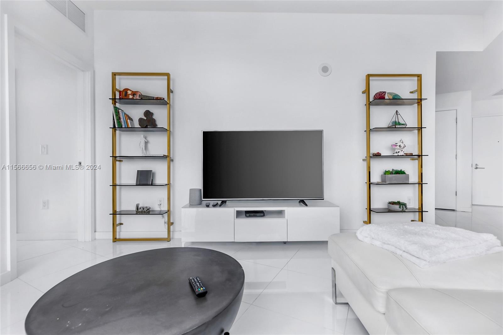 851 NE 1st Ave 1202, Miami, Florida 33132, 1 Bedroom Bedrooms, ,1 BathroomBathrooms,Residential,For Sale,851 NE 1st Ave 1202,A11566656