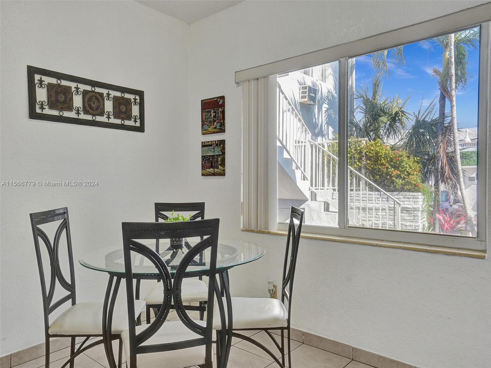 326 Coolidge St 3, Hollywood, Florida 33019, 1 Bedroom Bedrooms, ,1 BathroomBathrooms,Residentiallease,For Rent,326 Coolidge St 3,A11566779