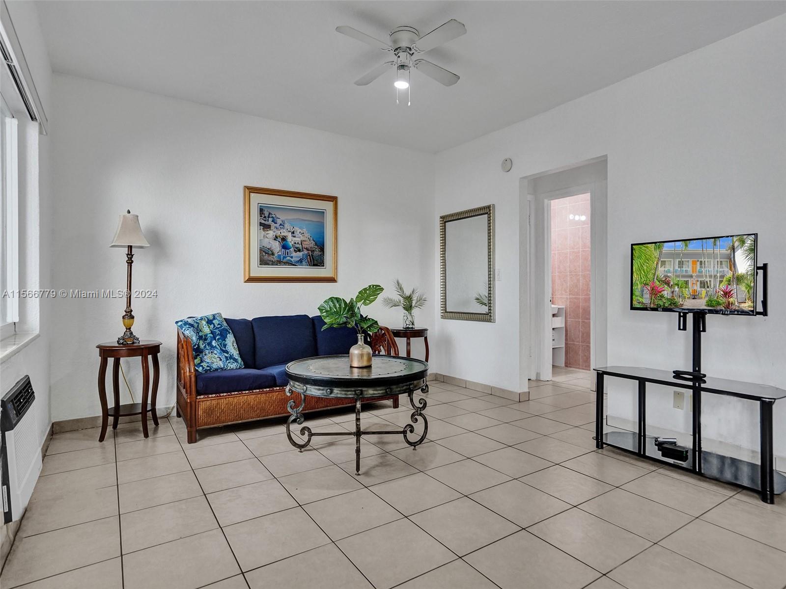 326 Coolidge St 3, Hollywood, Florida 33019, 1 Bedroom Bedrooms, ,1 BathroomBathrooms,Residentiallease,For Rent,326 Coolidge St 3,A11566779