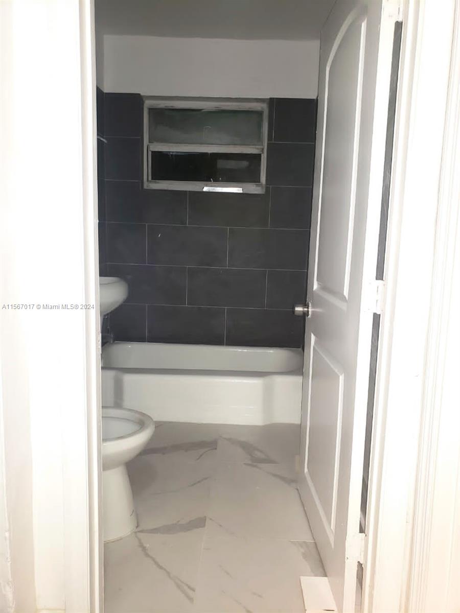 166 NW 68th Ter 166, Miami, Florida 33150, 4 Bedrooms Bedrooms, ,1 BathroomBathrooms,Residentiallease,For Rent,166 NW 68th Ter 166,A11567017