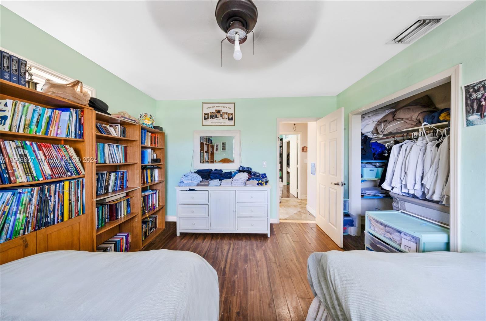 720 NE 171st St, North Miami Beach, Florida 33162, 4 Bedrooms Bedrooms, ,3 BathroomsBathrooms,Residential,For Sale,720 NE 171st St,A11566807