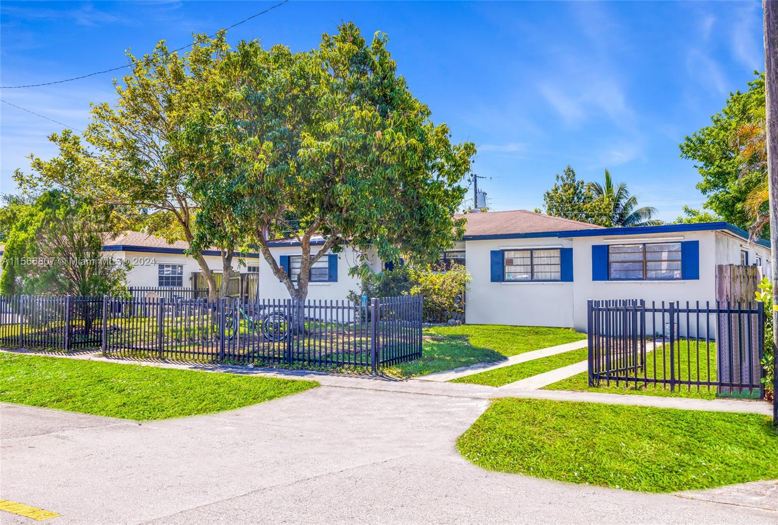 720 NE 171st St, North Miami Beach, Florida 33162, 4 Bedrooms Bedrooms, ,3 BathroomsBathrooms,Residential,For Sale,720 NE 171st St,A11566807