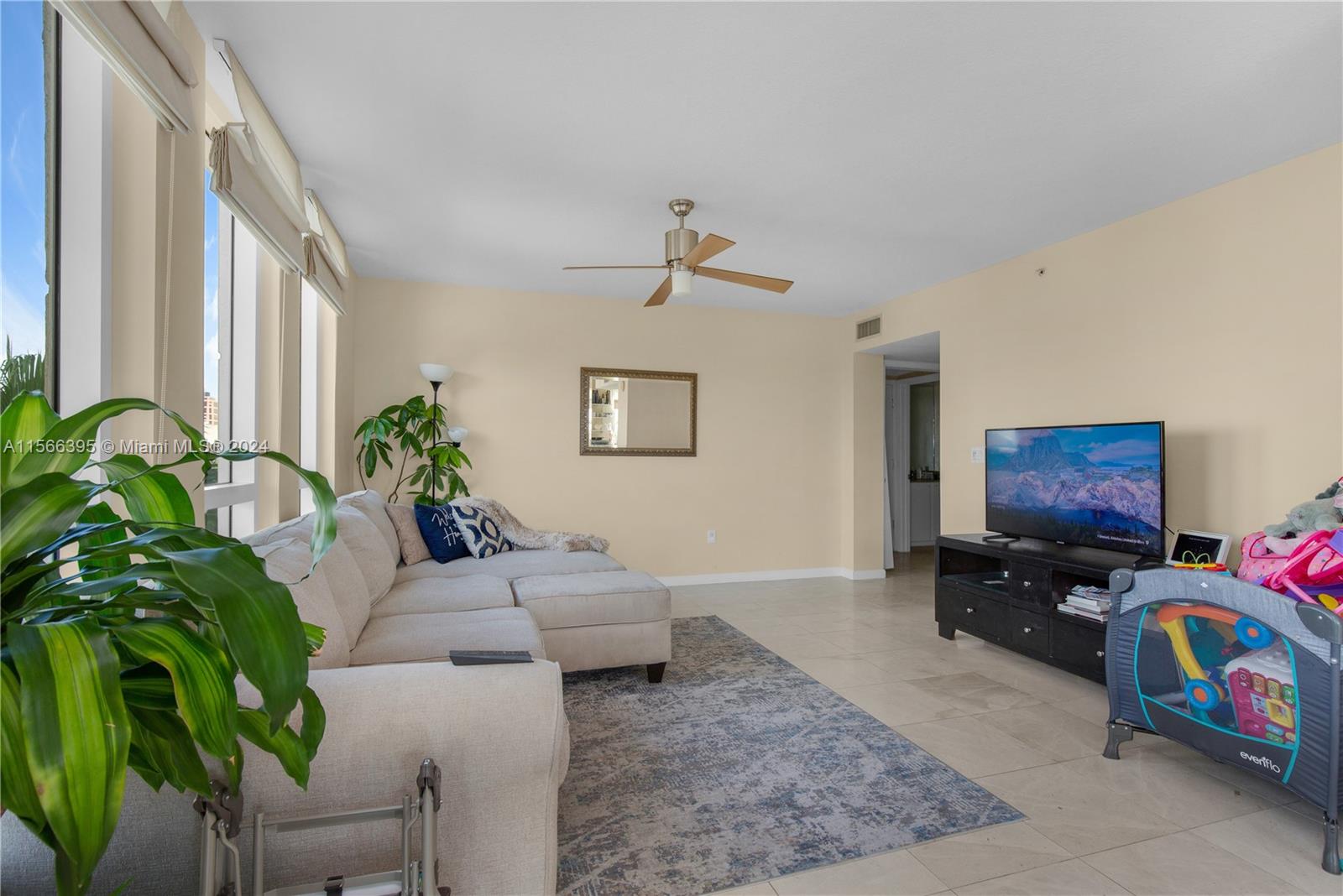 610 W Las Olas Blvd 513N, Fort Lauderdale, Florida 33312, 2 Bedrooms Bedrooms, ,2 BathroomsBathrooms,Residential,For Sale,610 W Las Olas Blvd 513N,A11566395