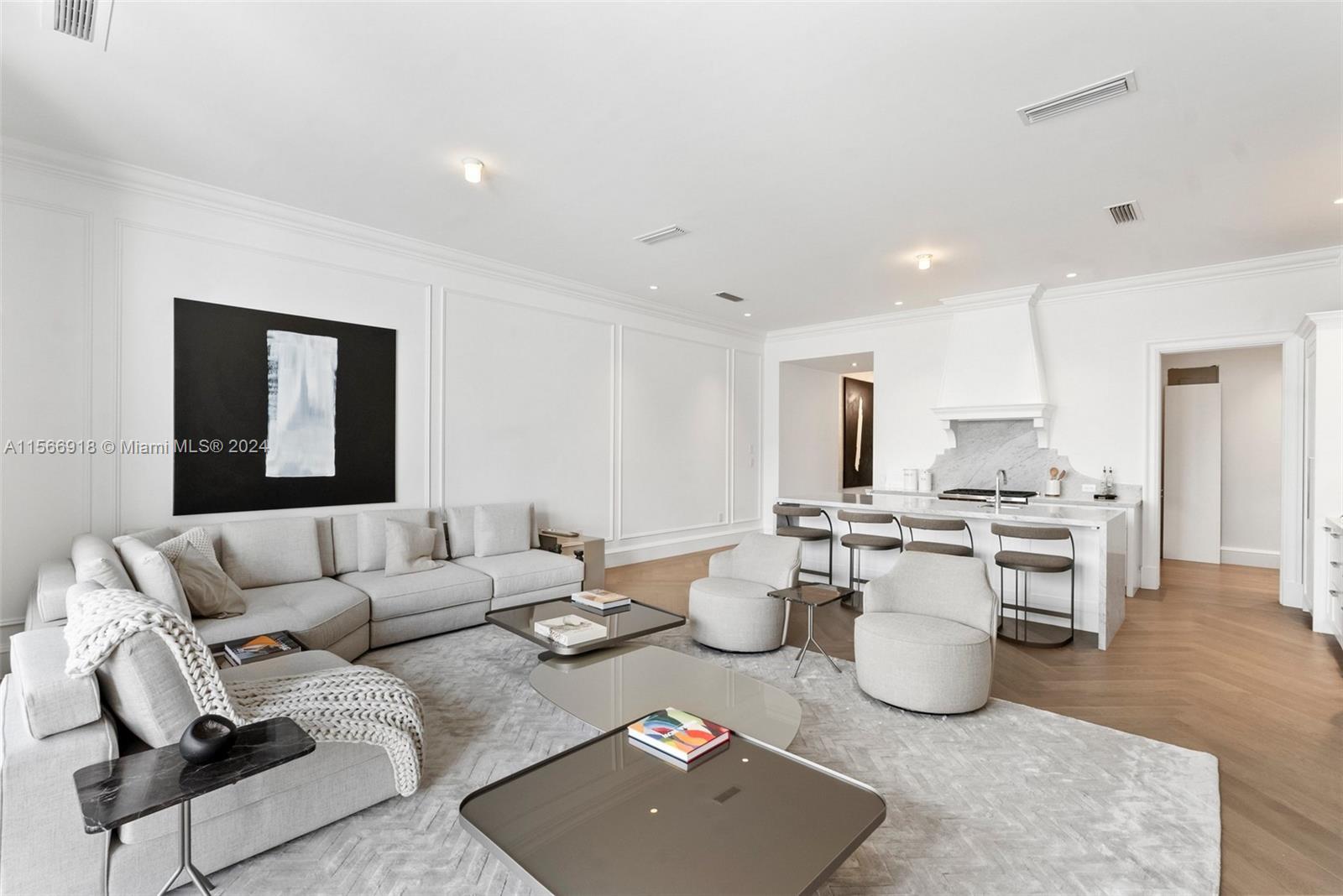 2617 Anderson Rd 8, Coral Gables, Florida 33134, 4 Bedrooms Bedrooms, ,4 BathroomsBathrooms,Residentiallease,For Rent,2617 Anderson Rd 8,A11566918