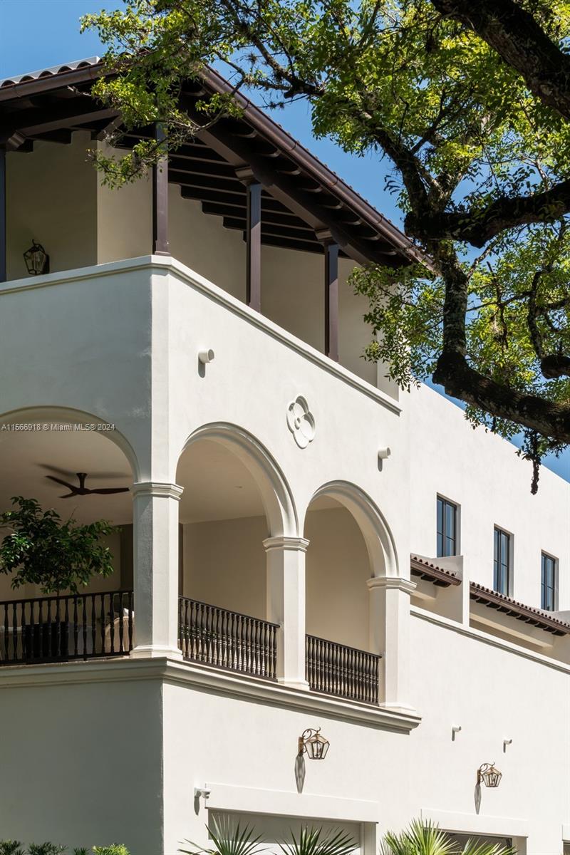 2617 Anderson Rd 8, Coral Gables, Florida 33134, 4 Bedrooms Bedrooms, ,4 BathroomsBathrooms,Residentiallease,For Rent,2617 Anderson Rd 8,A11566918