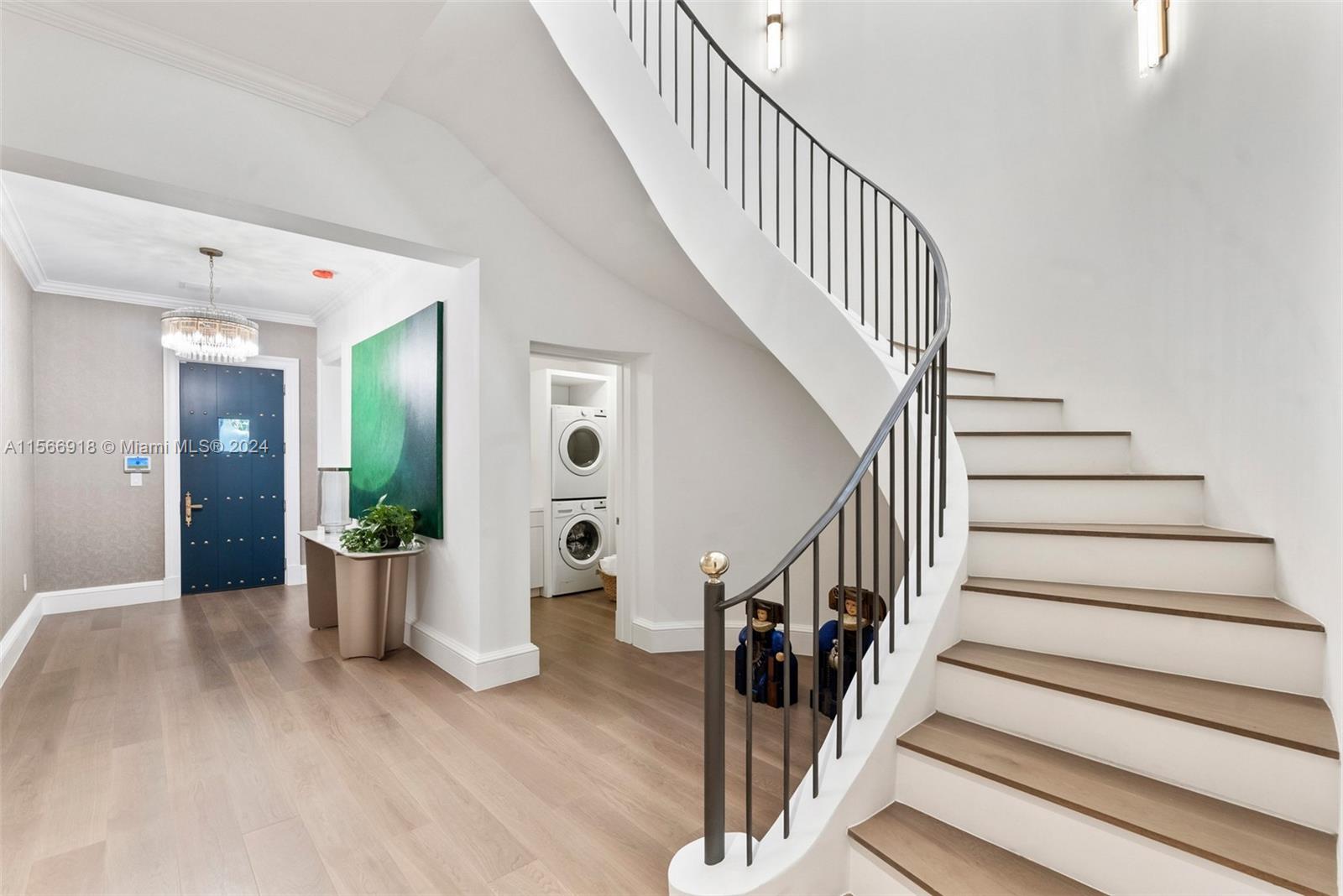 2617 Anderson Rd 8, Coral Gables, Florida 33134, 4 Bedrooms Bedrooms, ,4 BathroomsBathrooms,Residentiallease,For Rent,2617 Anderson Rd 8,A11566918